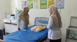 Penemuan Bayi Perempuan Masih Terikat Tali Pusar di Kandang Sapi Gegerkan Warga