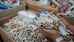 Bea Cukai Labuan Bajo Edukasi Masyarakat Terkait Identifikasi Produk Rokok Tanpa Cukai Resmi