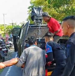 IRT Tukang Pijat di Palangka Raya Dibacok Pria Diduga ODGJ, Kedua Tangan Nyaris Putus
