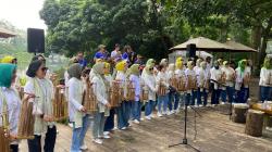 Kolaborasi Angklung Warnai HUT ke-209 Kebun Raya, Lagu Daerah Banjir Apresiasi Pengunjung
