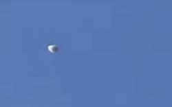 Viral Video Diduga UFO di Kota Batu, Pengamat Drone Sebut Mirip Balon Udara Kempes