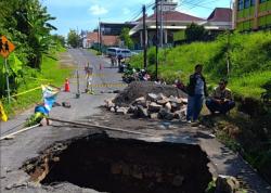 Agustina Kawal Langsung Penanganan Jembatan Ambles Purwoyoso, Pemulihan Infrastruktur Dikebut