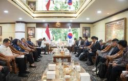 Kemendagri Gandeng Korea Selatan Kembangkan Layanan Darurat NTPD 112 di Indonesia