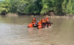 Warga Kesamben Diduga Hanyut di Sungai Brantas saat Cari Ikan, Tim SAR Sisir Sejauh 4,6 Kilometer