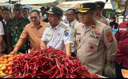 Jelang Iduladha Harga Cabai hingga Bawang Merangkak Naik, Polres Pidie Jaya Sidak Pasar
