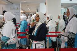 Imigrasi Surabaya Gagalkan Keberangkatan 18 Calon Haji Non Prosedural di Juanda