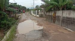 Viral! Jalan Rusak dan Berlumpur di Bulurejo Pringsewu Ancam Keselamatan Pelajar dan Pengendara