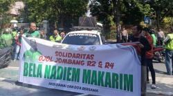 Nadiem Makarim Dituntut 18 Tahun Penjara, Ratusan Driver Ojol di Jombang Turun Jalan