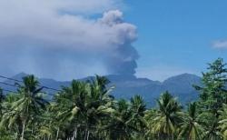 Gunung Dukono Maluku Utara Kembali Erupsi, Semburkan Abu Vulkanik Setinggi 400 Meter