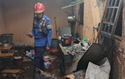 Toko Kelontong di Haurgeulis Indramayu Ludes Terbakar, Diduga Dipicu Botol Bensin Dekat Kompor