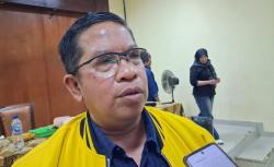 Reses di Ketintang, Anggota DPRD Surabaya Minta PJU Kuning Segera Diganti LED