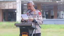 Wakapolda Papua Barat Daya Serahkan Hewan Kurban ke Ponpes FAHD AL MUSLIM