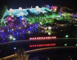 Mas Kemambang Gelar Lumiland, Hadirkan Ribuan Lampu Warna-warni