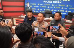 Polisi Tangkap Tersangka Pengedar, Dua Kantong Plastik Berisi Narkotika Jenis Sabu Diamankan