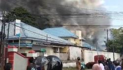 Kebakaran RSUD Syekh Yusuf Gowa Picu Kepanikan Tim Medis dan Pasien, 12 Mobil Damkar Dikerahkan