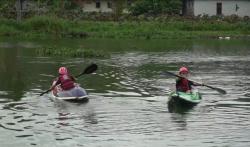 Seru dan Menantang! Wisata Kano di Situ Rawa Arum Cilegon Jadi Tempat Healing Favorit Warga