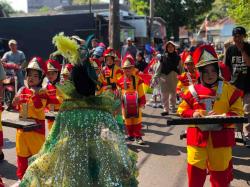 Mihat dari Dekat Melatih Mental Anak Usia Dini dalam Parade Drumband di Jombang