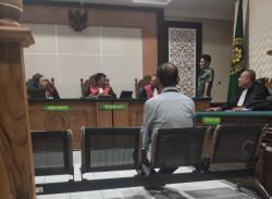 Jaksa Tolak Saksi Meringankan dari Furqon Azizi, Terdakwa Kasus Penggelapan Uang Kasur di Sidoarjo