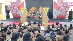 Polsek Kediri Kota Gelar Wayang Karton, Edukasi Anak Pilih Makanan Bergizi