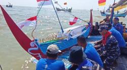 Jaga Kelestarian Ekosistem Pesisir, Pos TNI AL Banyutowo Kawal Tradisi Sedekah Laut di Pati