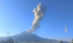 PVMBG Larang Aktivitas Dalam Radius 5 Kilometer dari Kawah Lewotobi Laki-Laki