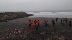 Korban Terakhir Terseret Ombak di Pantai Menganti Kisik Ditemukan