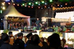 Peringati 100 Tahun Gontor, PMDG Gelar Pagelaran Wayang Kulit Bersama Ki Bayu Aji