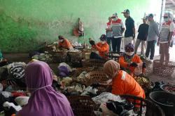 BUMDes Guwosari Sulap Sampah Jadi Omzet Rp80 Juta per Bulan dengan Konsep Zero Waste