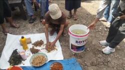 Kelompok Tani di Kefamenanu Utara Dilatih Membuat Pestisida Nabati dan NPK Cair dari Bahan Alami