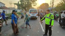 Truk Tangki Air Oleng di Ponokawan Krian Sidoarjo, Tabrak Dua Motor, Mahasiswi Asal Tarik Tewas