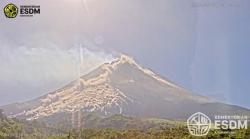 Gunung Merapi Meletus, Luncurkan Awan Panas Guguran Sejauh 2 Km
