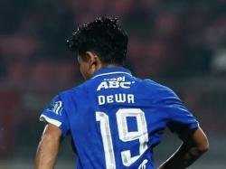 Gelandang Persib Alfeandra Dewangga dirumorkan menjadi incaran Arema FC
