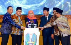 Pemprov Jatim Siapkan 1.100 Beasiswa untuk Mahasiswa dan Mahasantri pada 2026
