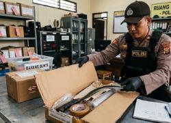 Polres Grobogan Ungkap Pembelian Senjata Tajam Secara Online Libatkan Anak Bawah Umur