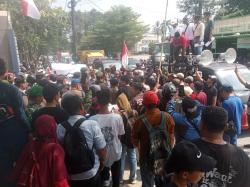 Digeruduk Ratusan Warga Situ Rompong, Kepala BPN Tangsel Buka Ruang Dialog soal SHGB