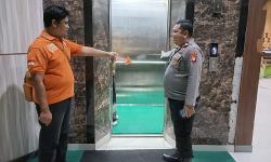 Terjatuh dari Menara Wisata Masjid Raya Darussalam, Pria 19 Tahun Tewas