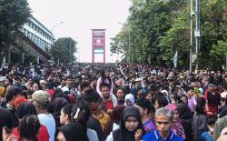Potret Warga Tumplek di Jembatan Ampera Saar Peluncuran CFD 
