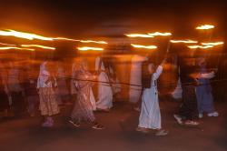 Potret Pawai Obor Malam Pergantian Tahun Baru Islam 1448 H