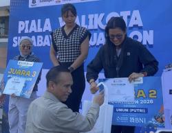 Saingi Atlet Profesional, Polwan Ditpolairud Polda Jatim Raih Medali di Aquathlon Piala Wali Kota