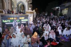 Ribuan Warga Jepara Ikuti Pawai Obor Peringati 1 Muharram 1448 Hijriah