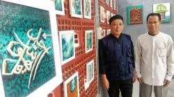 Sambut 1 Muharam 1448 H, Puluhan Karya Kaligrafi Dipamerkan di Taman Literasi Purwokerto
