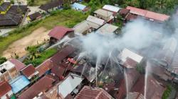 3 Kebakaran Landa Samarinda Hari Ini, 5 Rumah dan Bengkel Ludes Dilalap Si Jago Merah