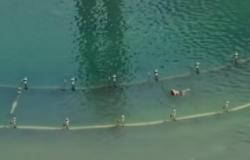 Viral Video Pria Berenang di Bundaran Hotel Indonesia, Satpol PP DKI Angkat Bicara