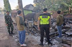 Korsleting Listrik, Warung Kelontong di Kulonprogo Ludes Terbakar