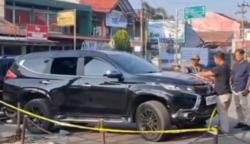 Terhalang Teriakan Nenek Tukang Parkir, Perampok Pecah Kaca Gagal Bawa Kabur Rp3,6 Miliar