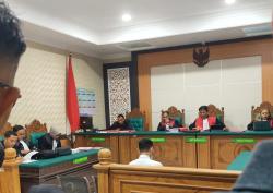 Terdakwa Kasus Penggelapan Uang Penjualan Kasur Busa di Sidoarjo Dituntut 4 Tahun Penjara