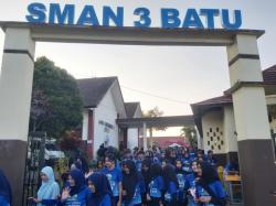 Rute 5 Kilometer Warnai Peringatan Dies Natalis SMAN 3 Kota Batu