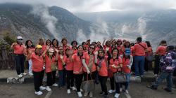 Lansia Tetap Aktif Berwisata, Alumni SAA Semarang Jelajahi Bandung dan Lembang