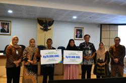 Tukang Kebun dan Tukang Las Meninggal, Ahli Waris Terima Santunan Rp112 Juta