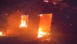 Nyalakan Lilin Saat Mati Lampu, Rumah Lansia 80 Tahun di Sragen Terbakar Hebat